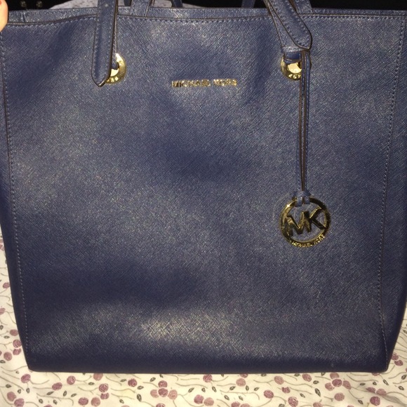Authentic MK bag - Picture 1 of 4