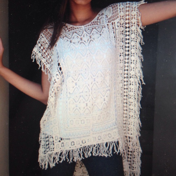 100% cotton lace poncho - Picture 3 of 3