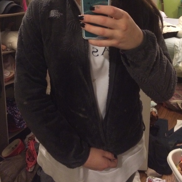 dark grey north face zip up jacket