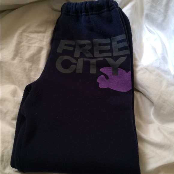 Free city sweatpants