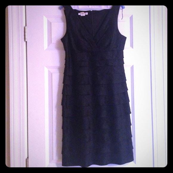 Beautiful semi-formal dress BUNDLE PRICE $5