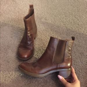 NWOT super cute ankle boots