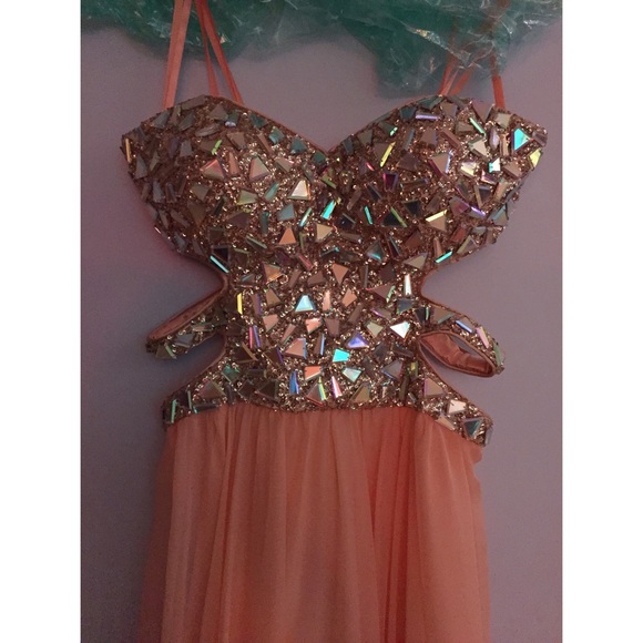 Prom Dress - Picture 2 of 4