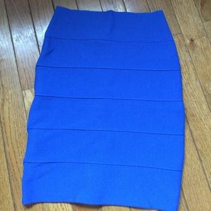 Skirt 17inches long