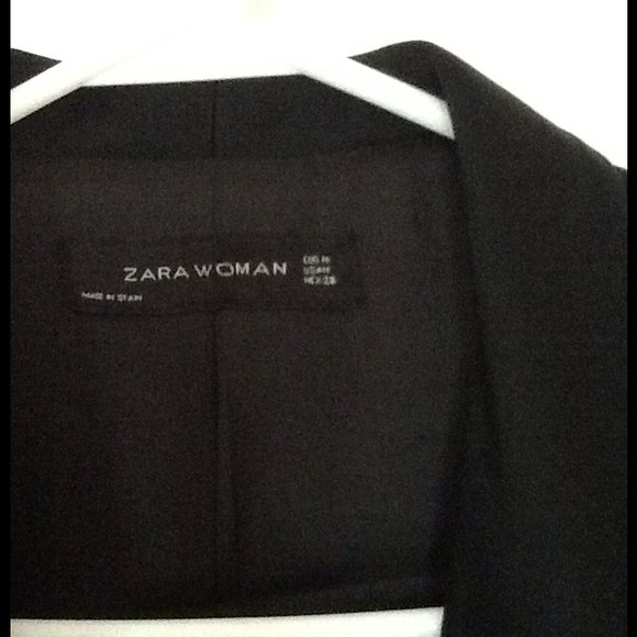 Black Zara blazer - Picture 3 of 4