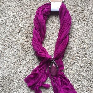 West Loop Charm Scarf / Jewelry Pendant Wrap