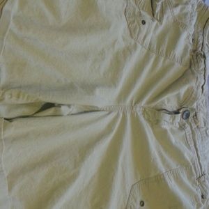 2pair of cuffed button shorts(used)