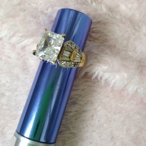 Gorgeous!!! Diamond Ring!!