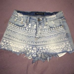 NEW FOREIGN EXCHANGE TRIBAL SHORTS
