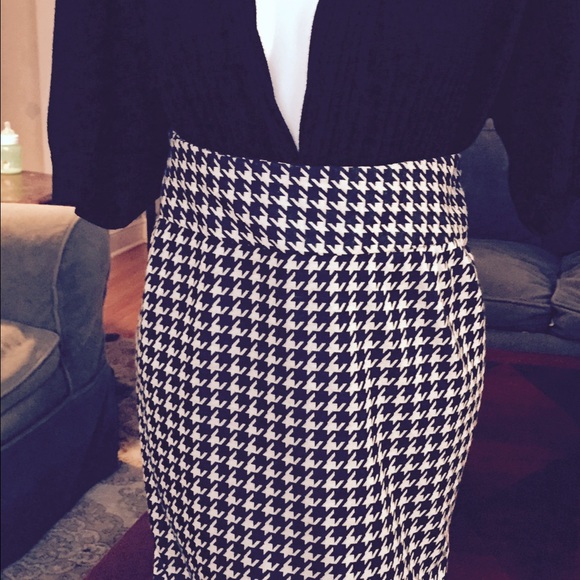 Flattering plus size pencil skirt