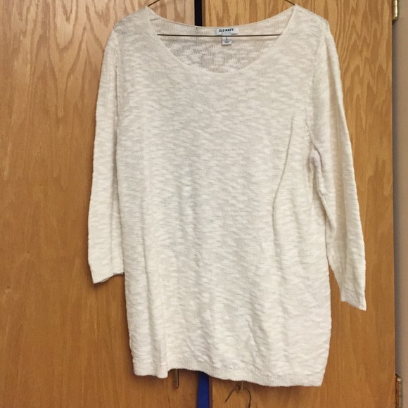 🚫SOLD White old navy sweater
