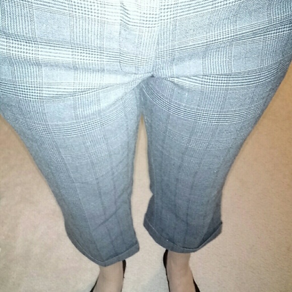 Grey dress capris