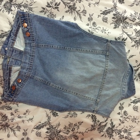 Denim vest - Picture 2 of 3