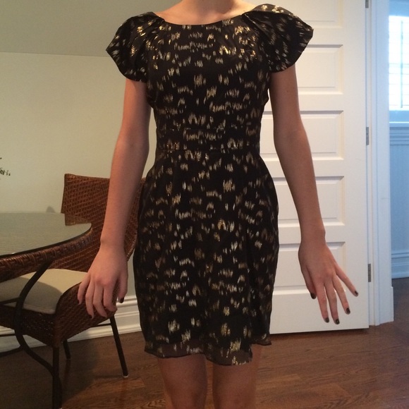 French connection cocktail dress w/ gold accents