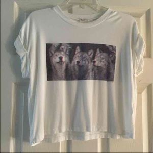 Brandy Melville wolf pack tee "3D"