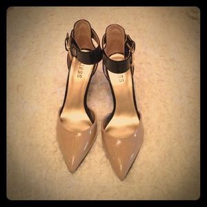 Brand new guess heels