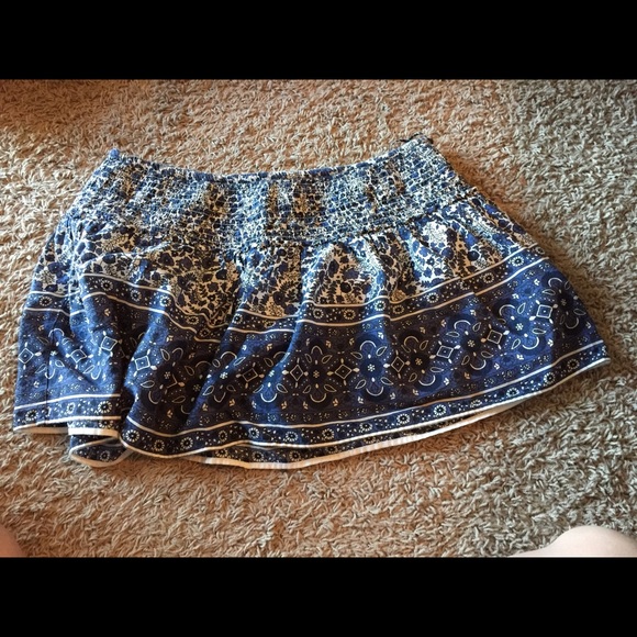 Aerie floral/paisley large skirt