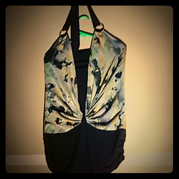 Cute floral like dress shirt. - Picture 1 of 1