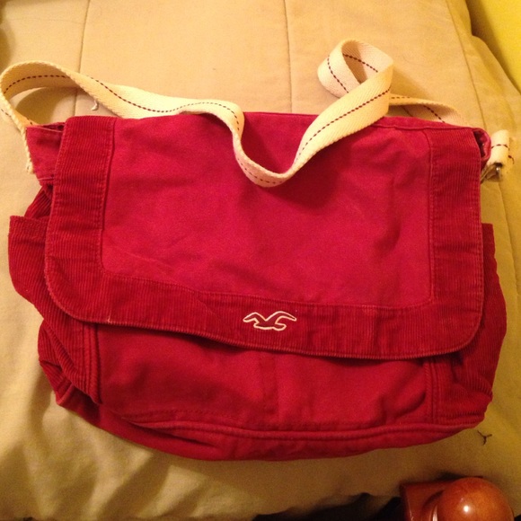 Hollister Messager Bag