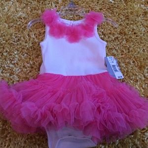 💕 12M Girls white onesie with attached pink tutu