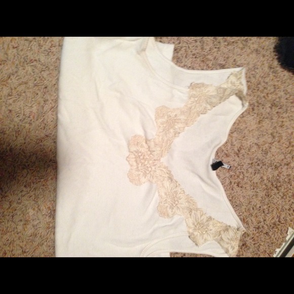 Tank top, Anthro top and gap shorts ️Bundle