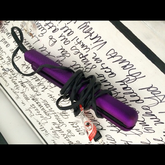 Purple absolute heat straightener