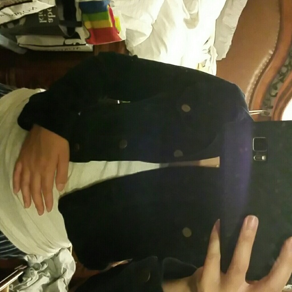 Black Jacket. - Picture 3 of 4