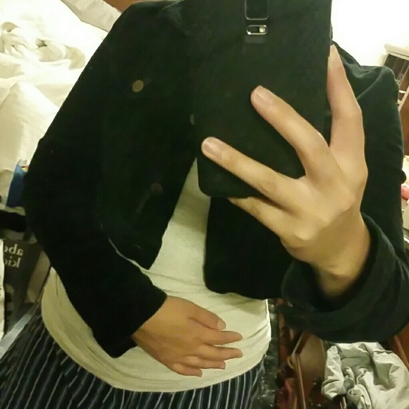 Black Jacket. - Picture 4 of 4