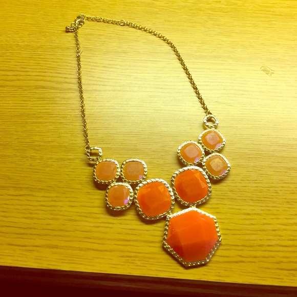 Statement necklace