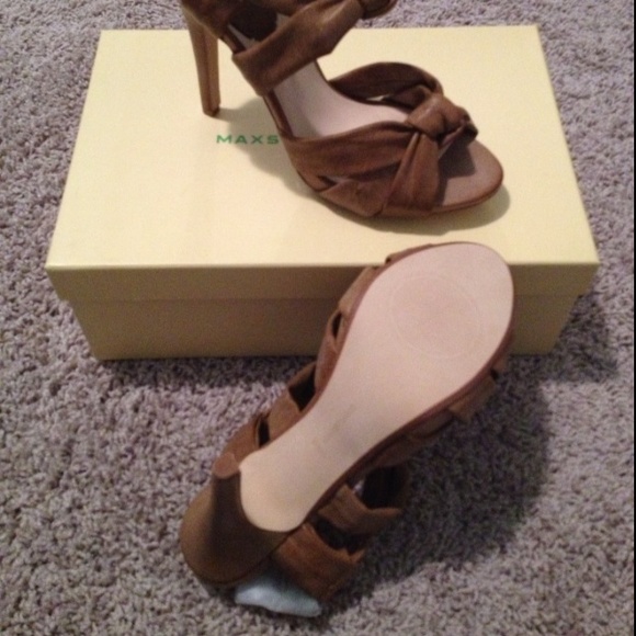 Max Studio Eva Sandals in Brown Size 8.5 NEW - Picture 2 of 4