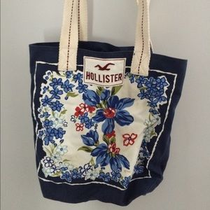 Hollister floral tote