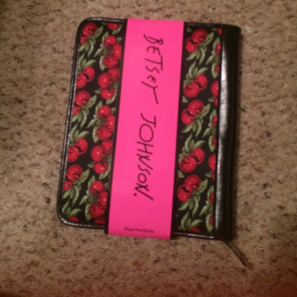 NWT Betsey Johnson iPad case