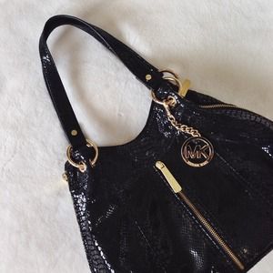 Michael Kors Bags - Michael Kors Python Embossed Shoulder Tote Michael Kors Bags - Michael Kors Python Embossed Shoulder Tote