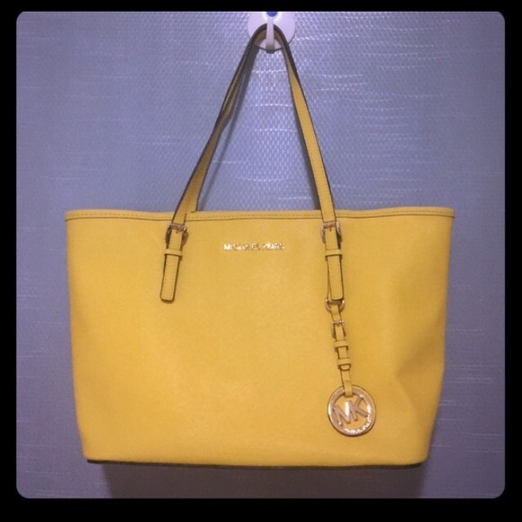 Micheal kors tote handbag