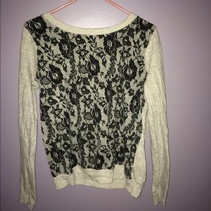 lace design crewneck