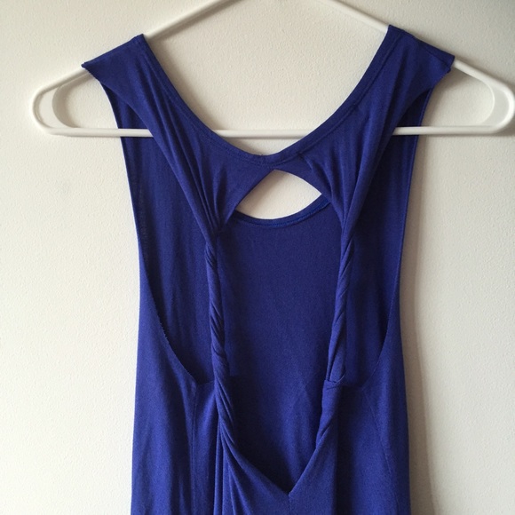 Day dress with beautiful back!