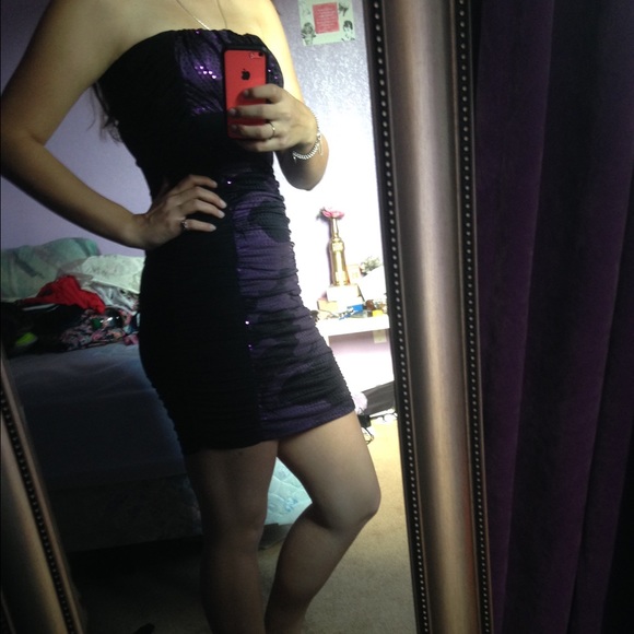 Dress - Picture 2 of 2