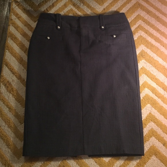 Club Monaco navy blue skirt.