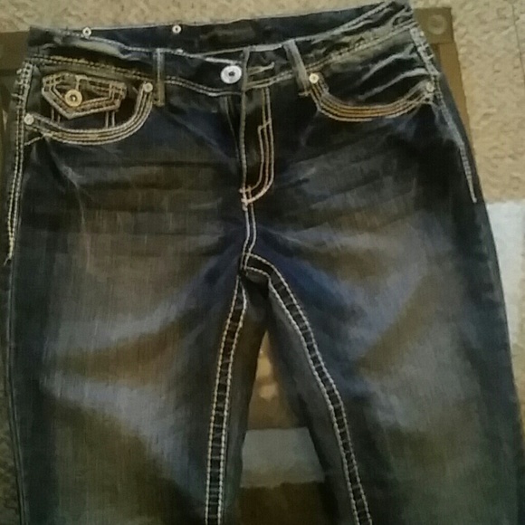 Twenty-one black jeans.