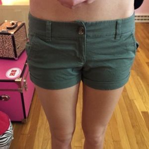 Army green American eagle shorts