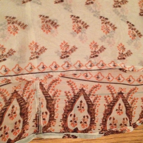 SOLD  Peasant Blouse - Picture 4 of 4