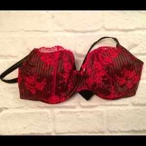 Paramour 34d black and red lace bra