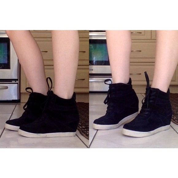 Steve Madden Black Wedge Sneakers