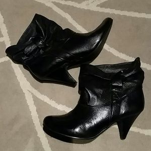 Steve Madden ankle boots with heel