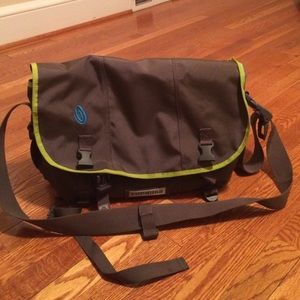 TIMBUK2 messenger bag. Size medium