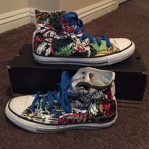 Super hero converse 8