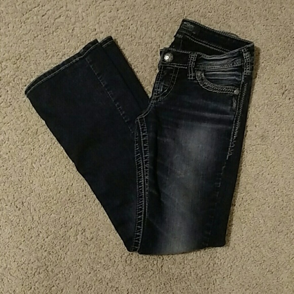 Mint condition suki fit silvers!