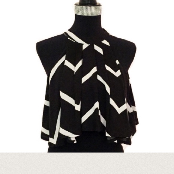 Crop top with 2 layers, zip back - Picture 3 of 3