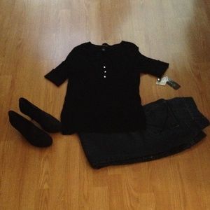 INC BLACK V-NECK SWEATER