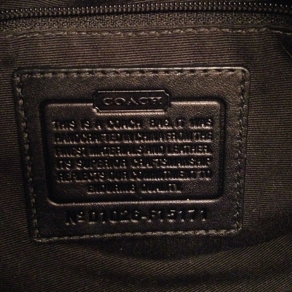 Authentic cross body Coach purse - Picture 2 of 4